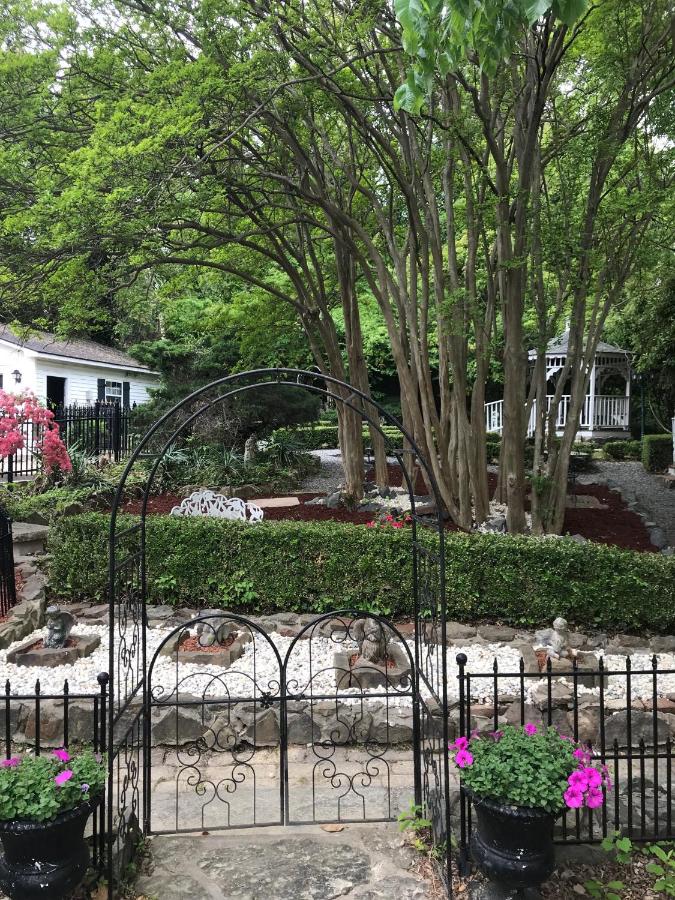 | The Gables Inn