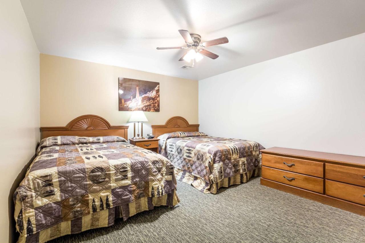 | Rodeway Inn & Suites Big Water - Antelope Canyon