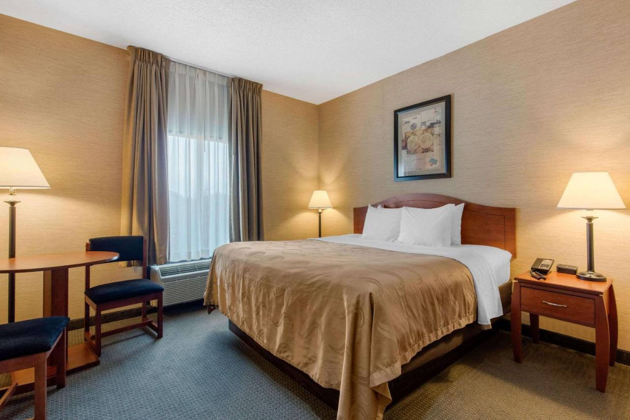 | Quality Inn & Suites Benton - Draffenville