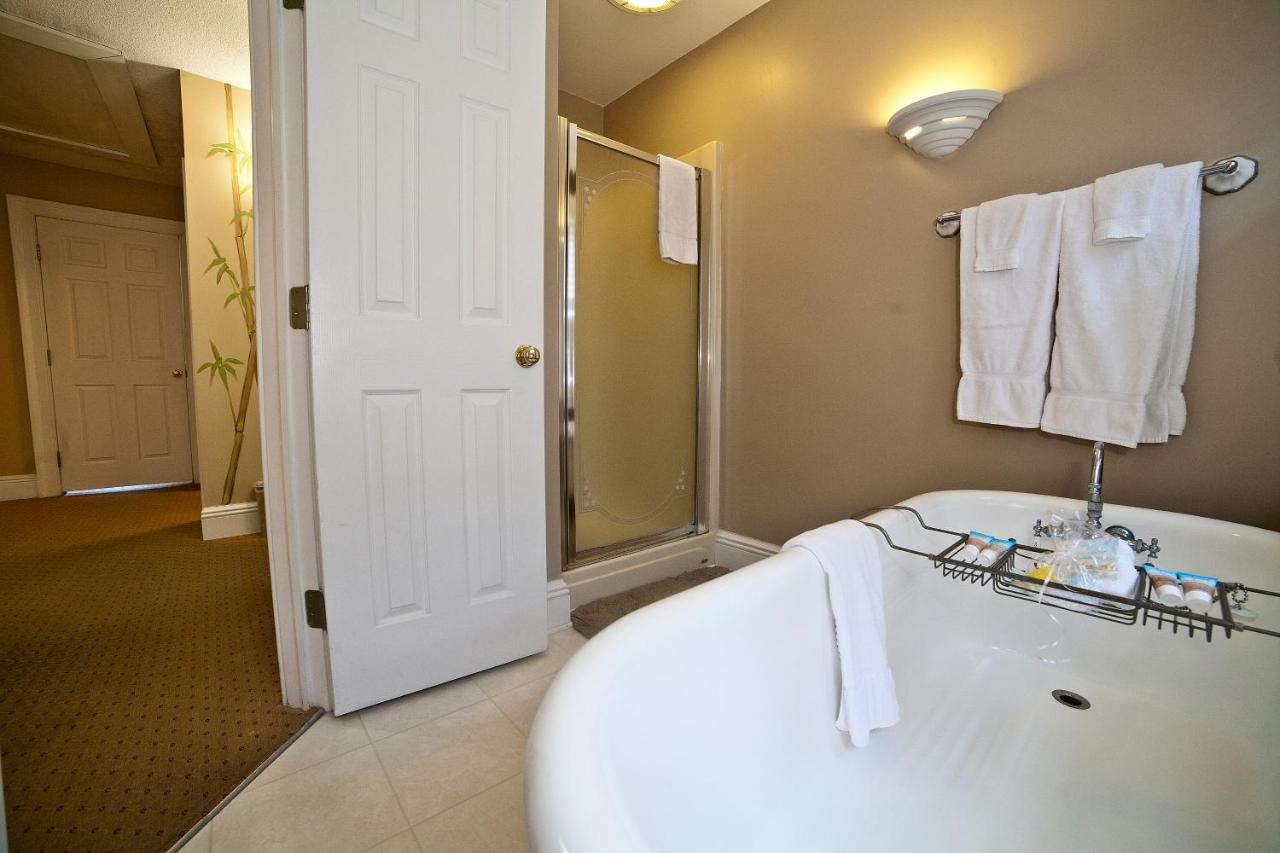 | DeSoto Beach Bed and Breakfast