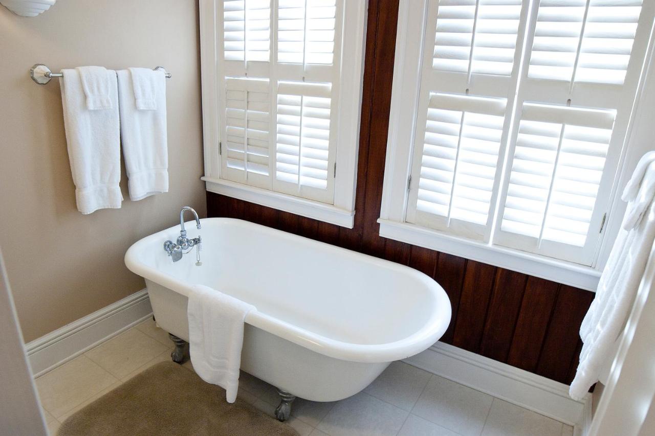 | DeSoto Beach Bed and Breakfast