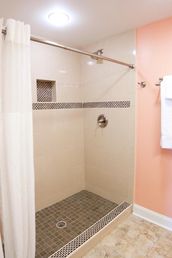 One-Bedroom Suite at DeSoto Beach Gardens