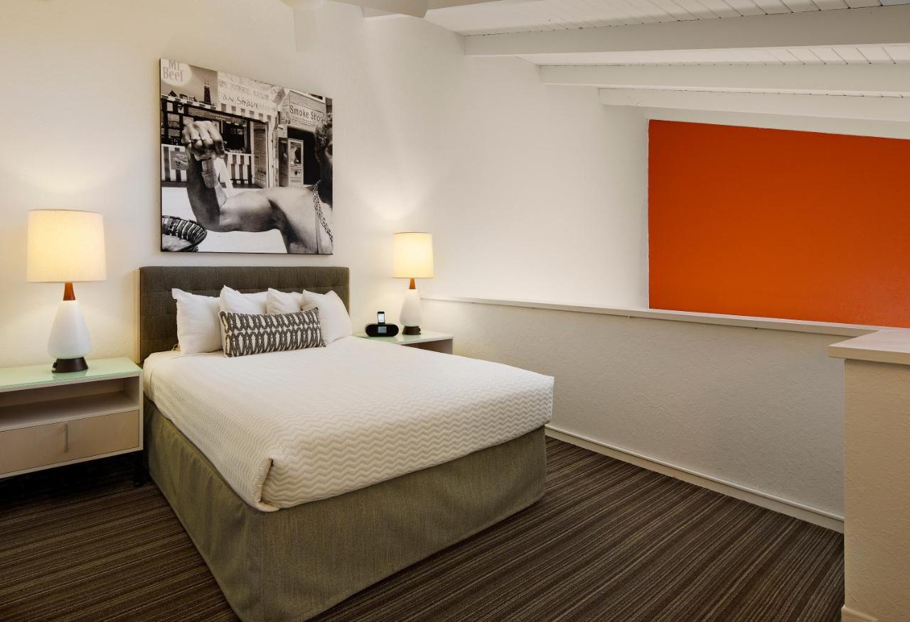  | Inn at Venice Beach