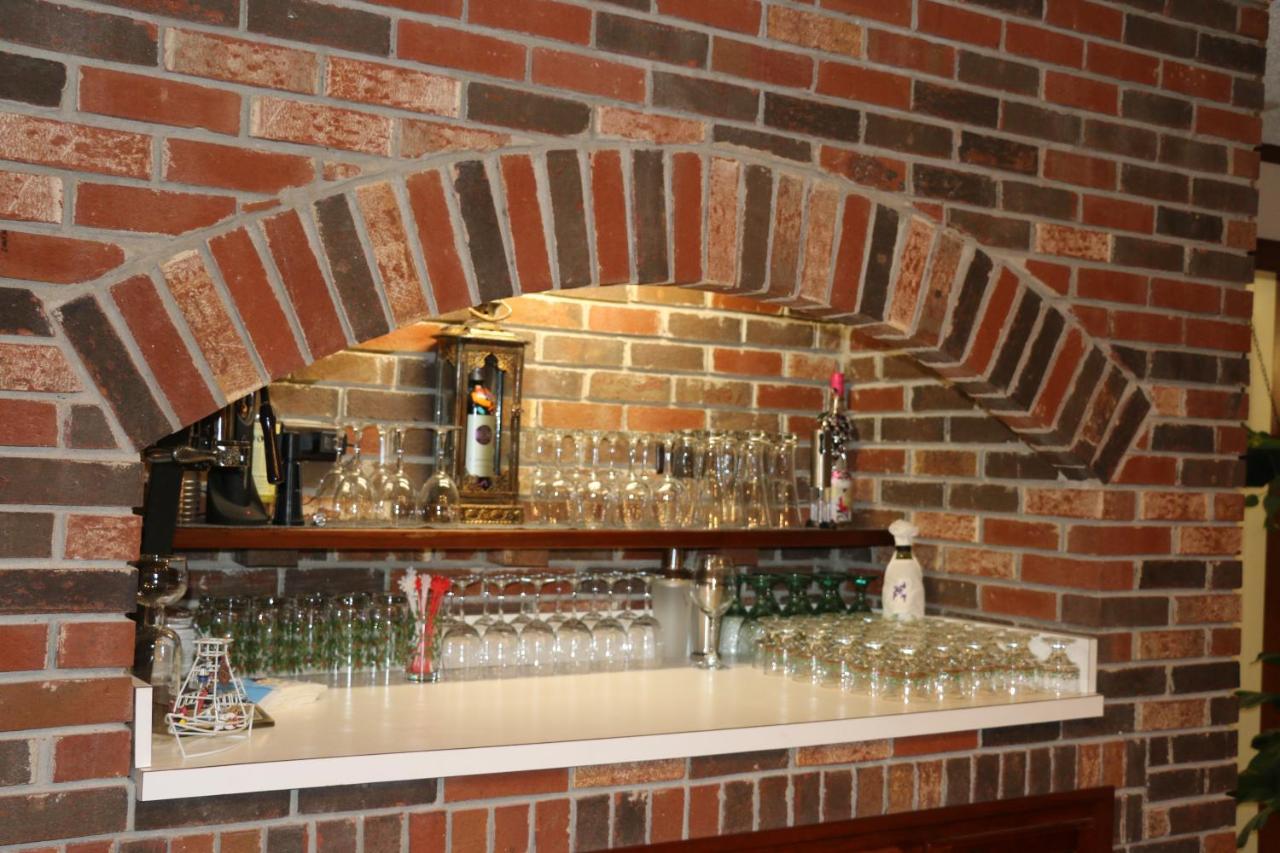 | Cedar Grove Inn