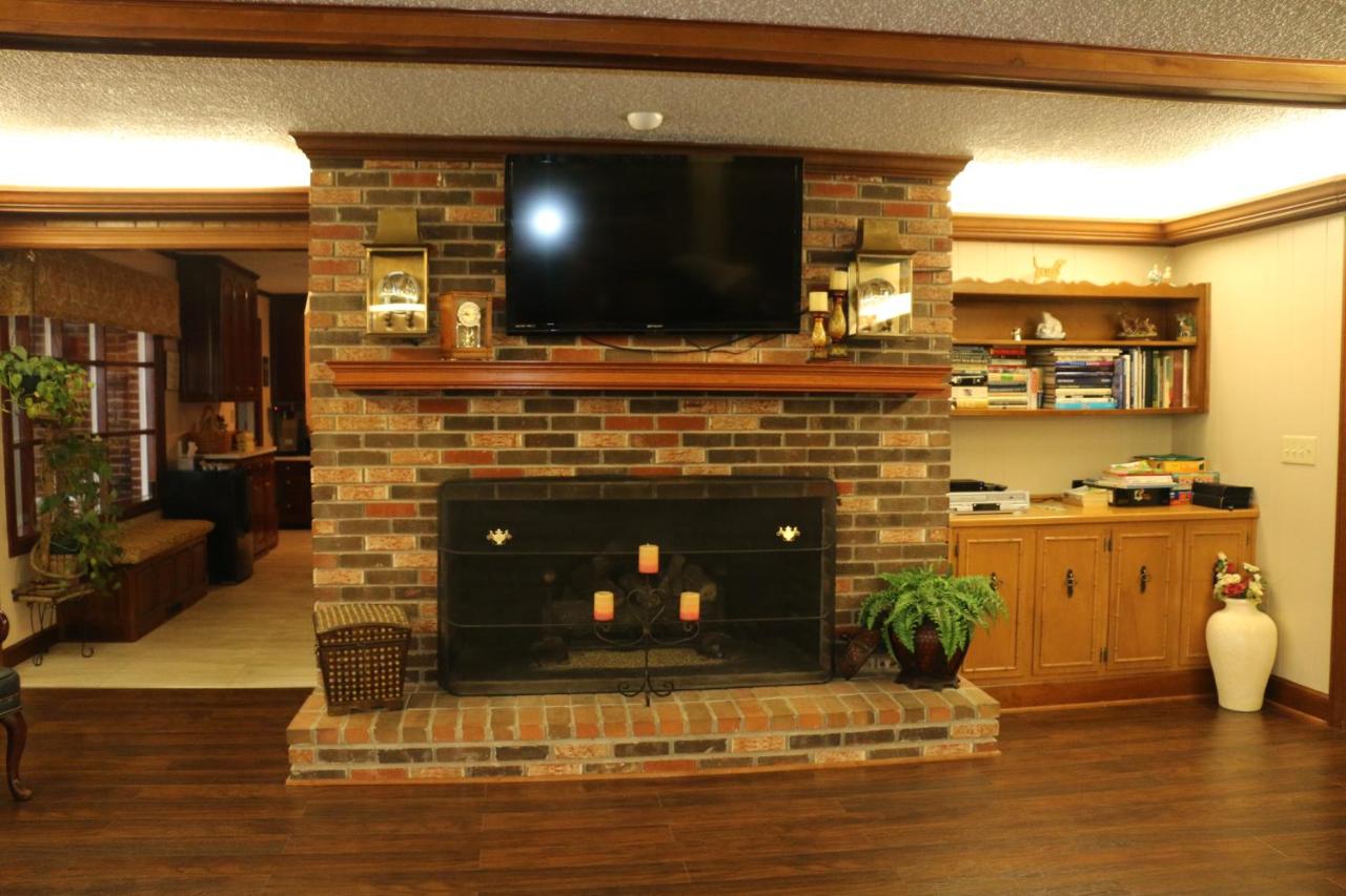 | Cedar Grove Inn