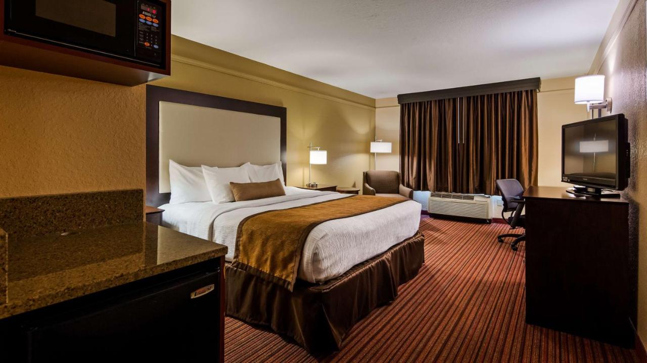 | Best Western Plus Strawberry Inn & Suites