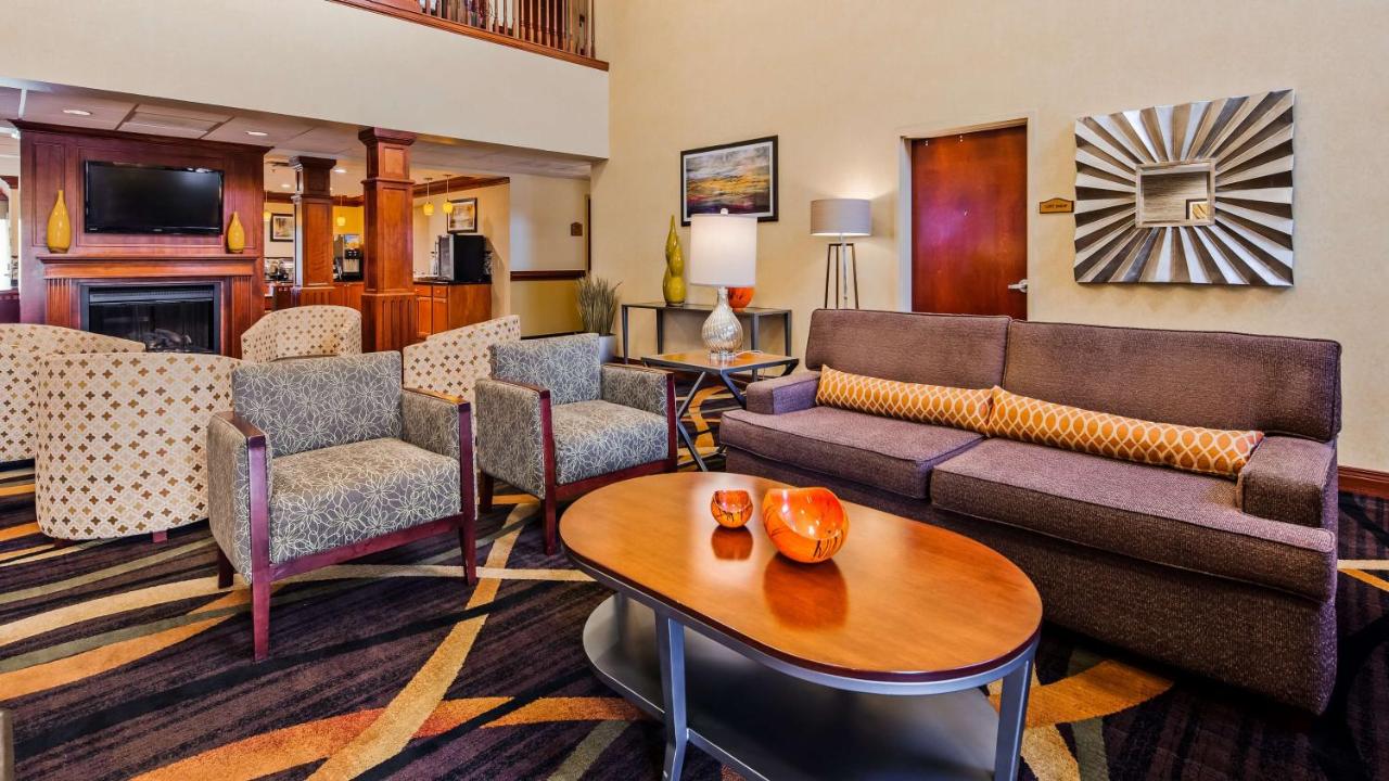 | Best Western Plus Strawberry Inn & Suites