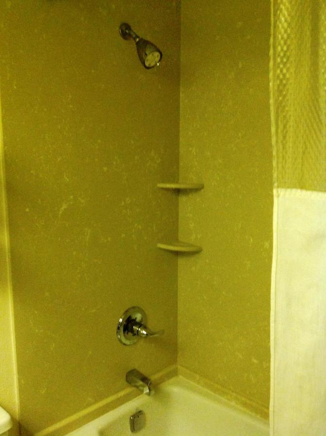 | Days Inn by Wyndham Fayetteville-South/I-95 Exit 49