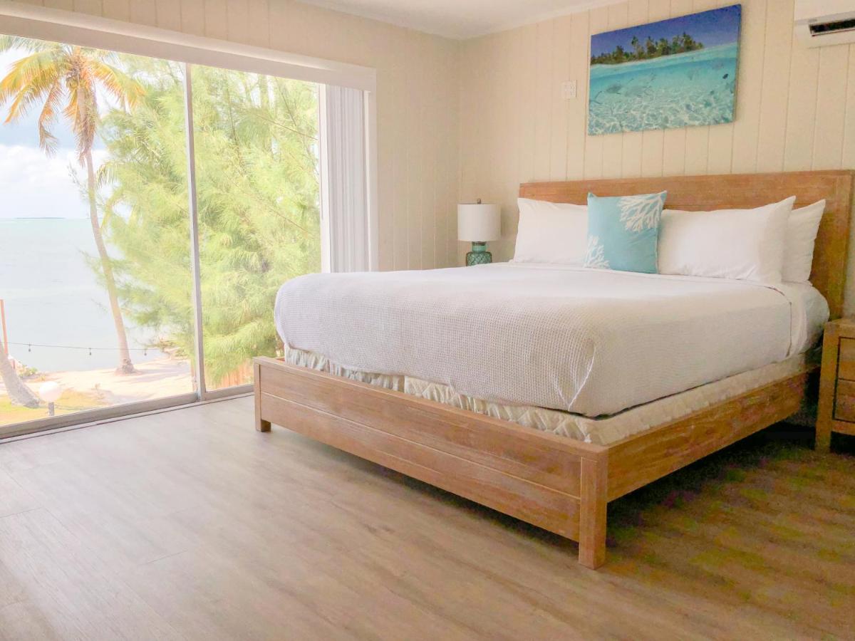 King Room with Sea View at La Jolla Resort