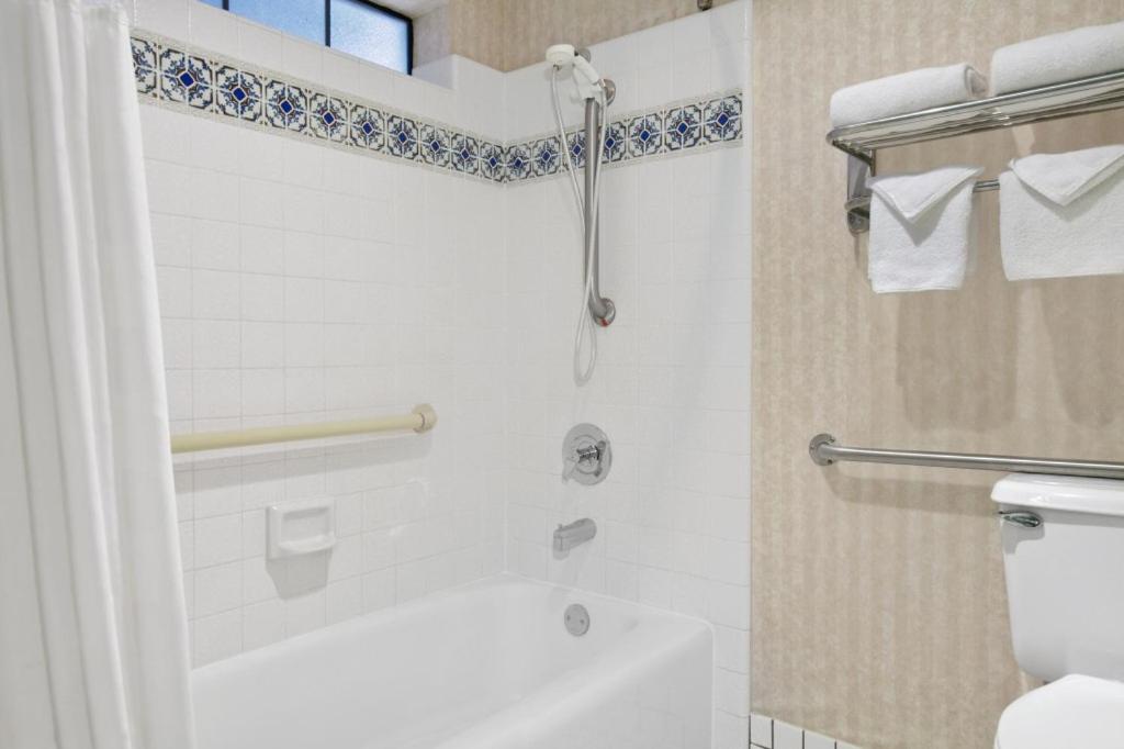 Queen Room with Two Queen Beds - Non-Smoking at Ramada by Wyndham Mountain View
