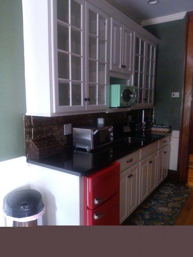 | Firehouse Inn