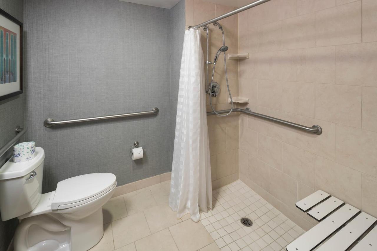 King Room with Sofa Bed - Roll-In Shower/Disability Access at Hyatt Place Jacksonville Airport