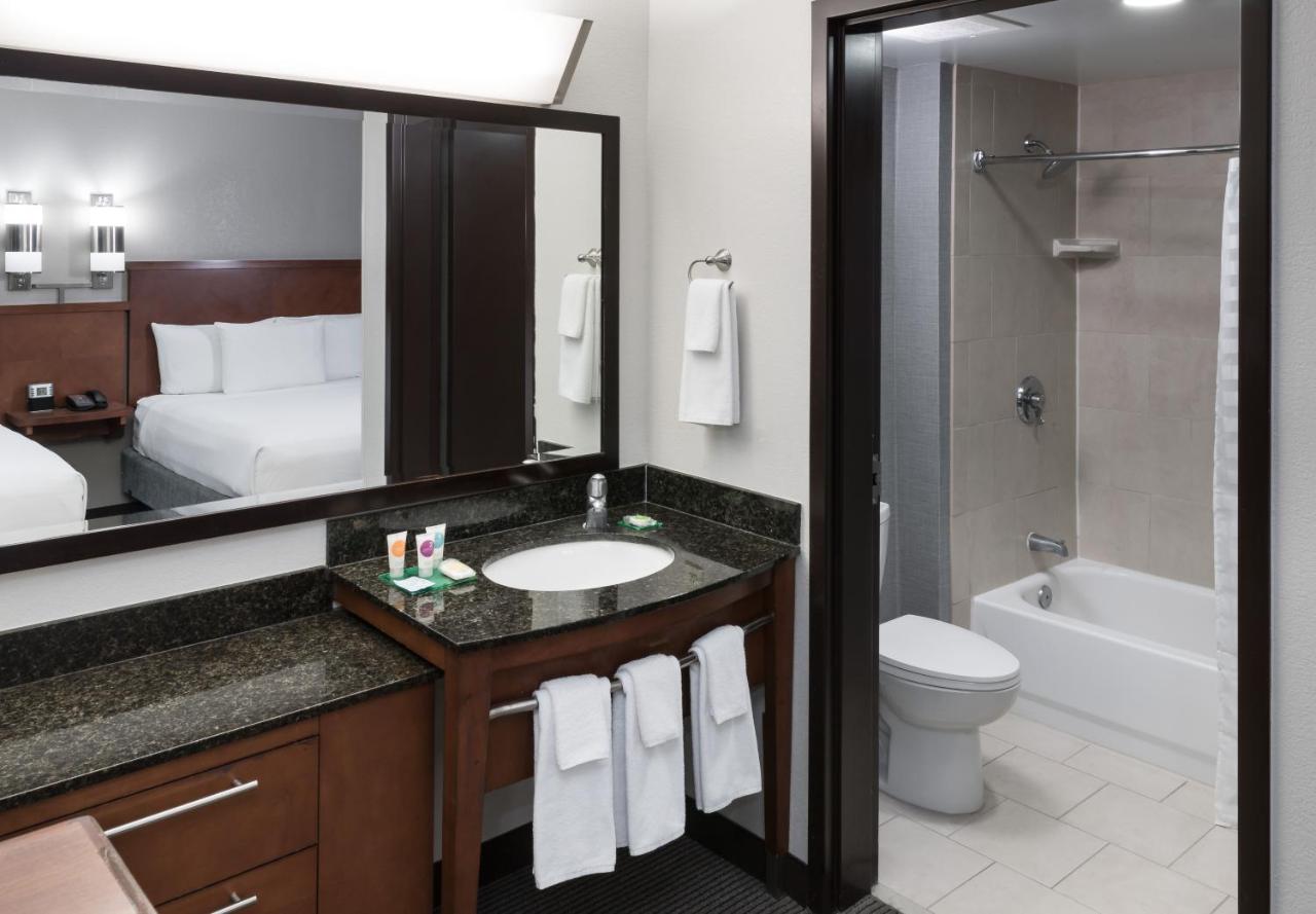 Deluxe Queen Room with Two Queen Beds and Sofa Bed - High Floor at Hyatt Place Jacksonville Airport