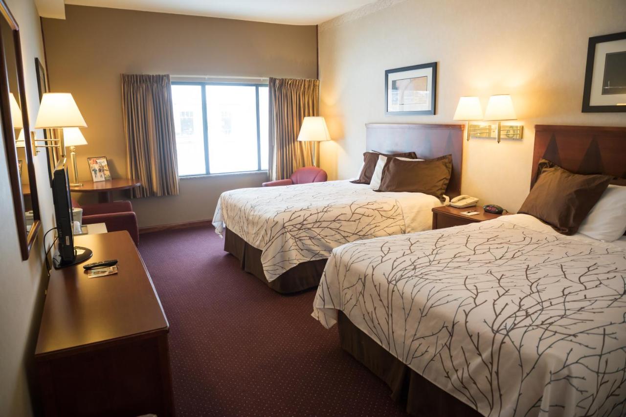 | Mineral Palace Hotel & Gaming