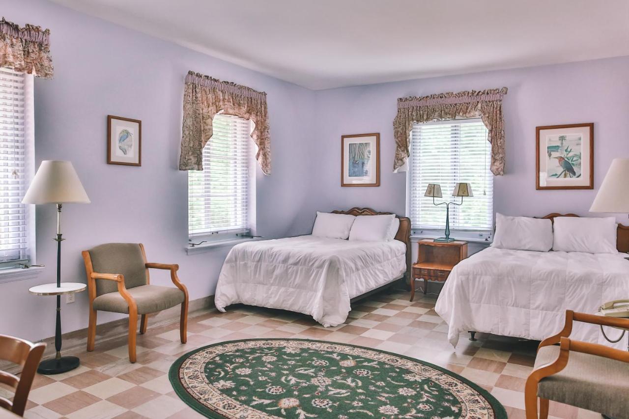 Double Room - Disability Access at The Lodge at Wakulla Springs