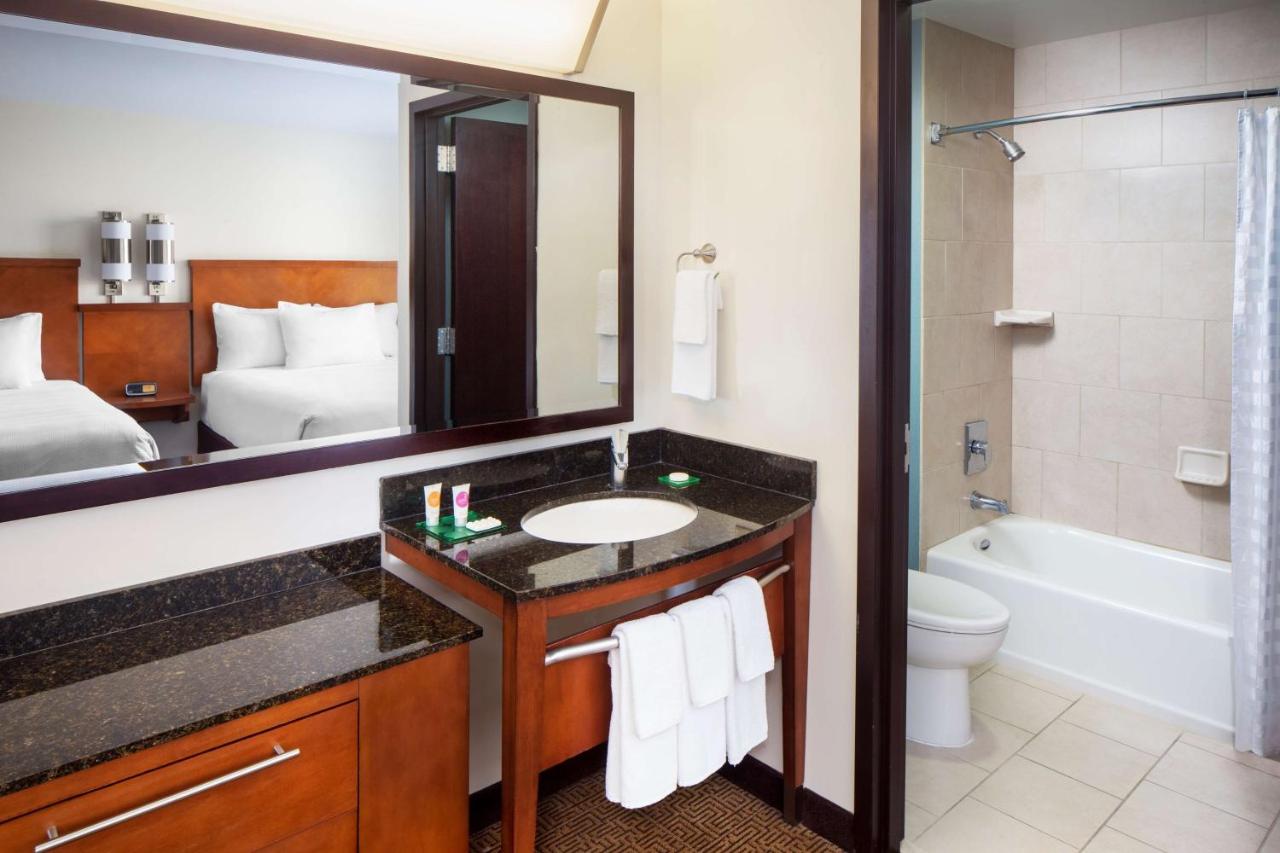Guestroom 2 Queens at Hyatt Place Phoenix/Mesa