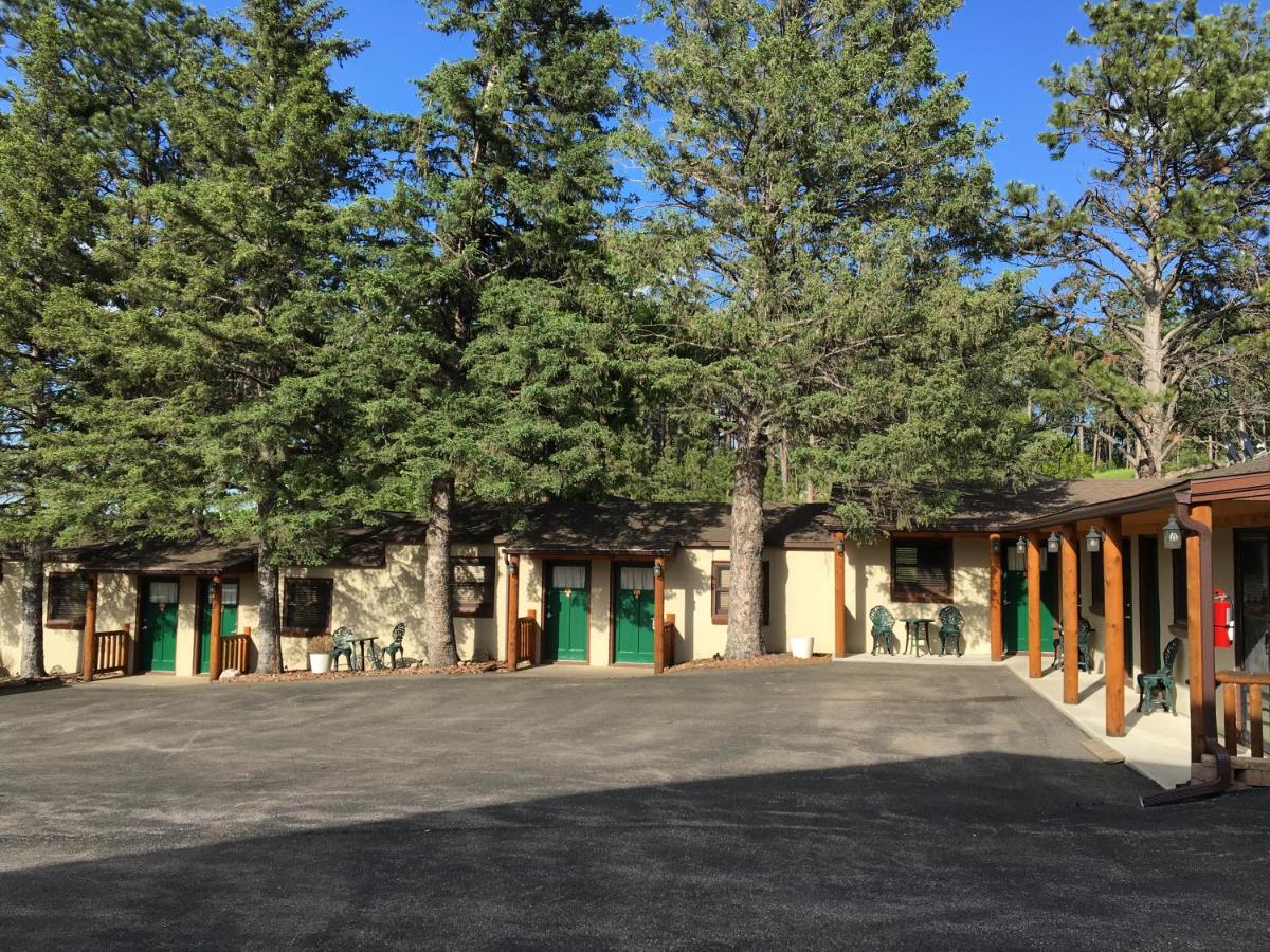 Deluxe Double Room at Rockerville Lodge & Cabins