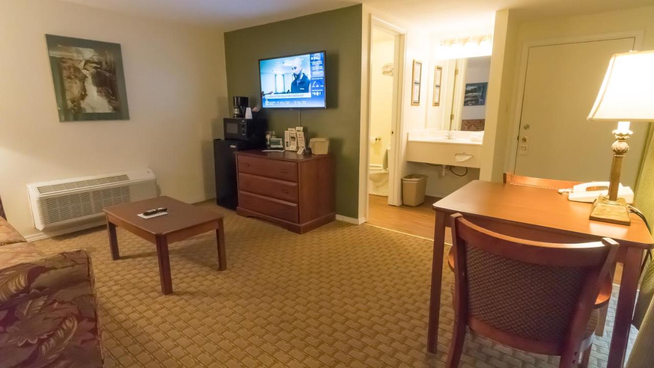  | Fort Davidson Hotel