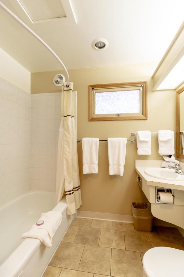 Family Suite at Wildwood Inn