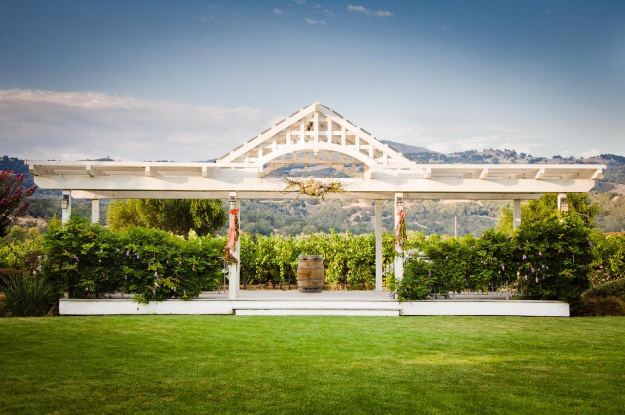  | Geyserville Inn