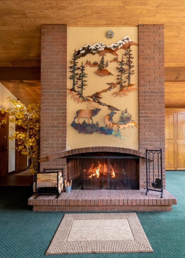 Deluxe Two-Bedroom House at Wildwood Inn