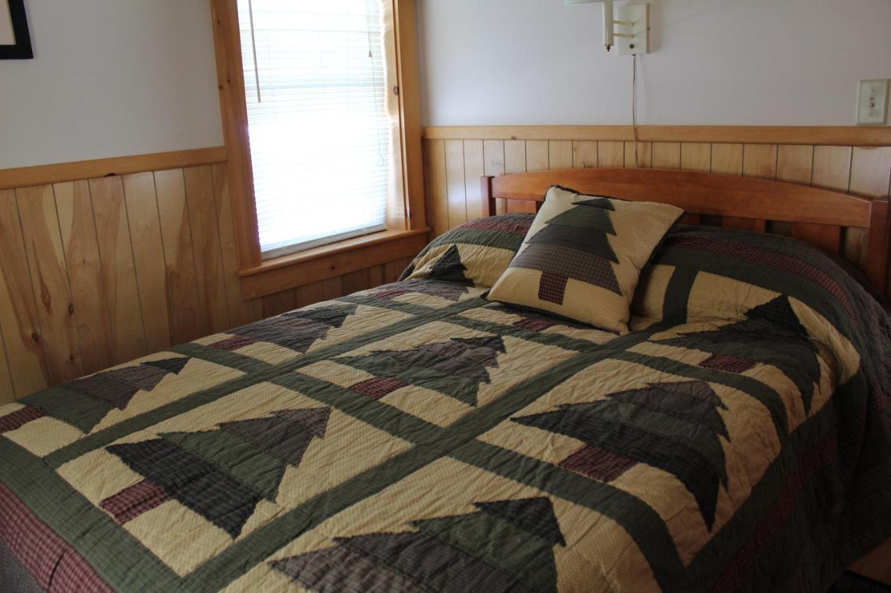  | Mohawk Cottages