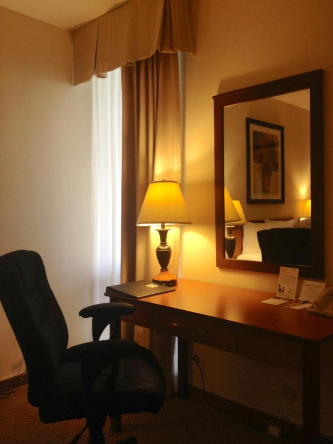| Mikado Hotel
