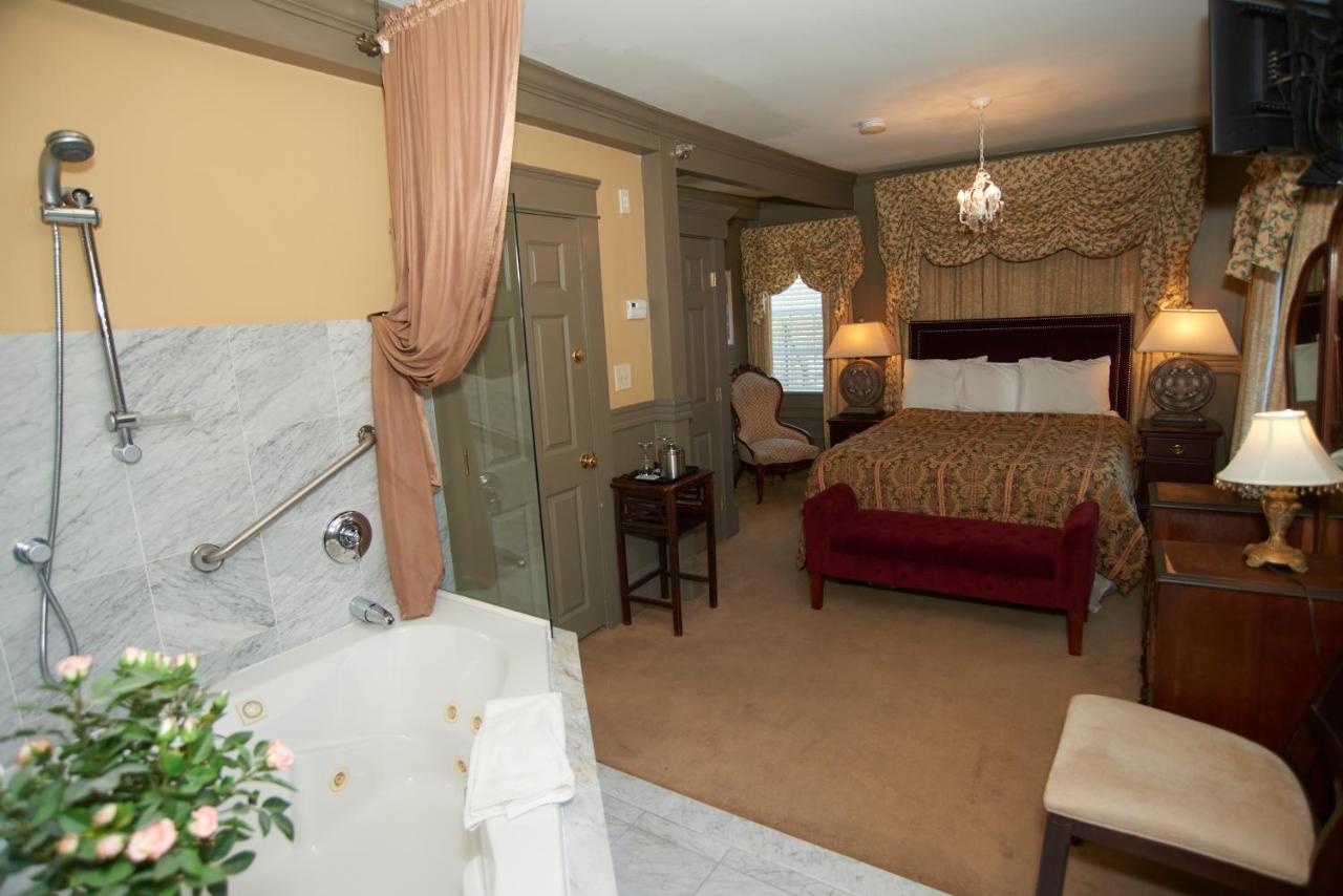 | Bellevue Manor