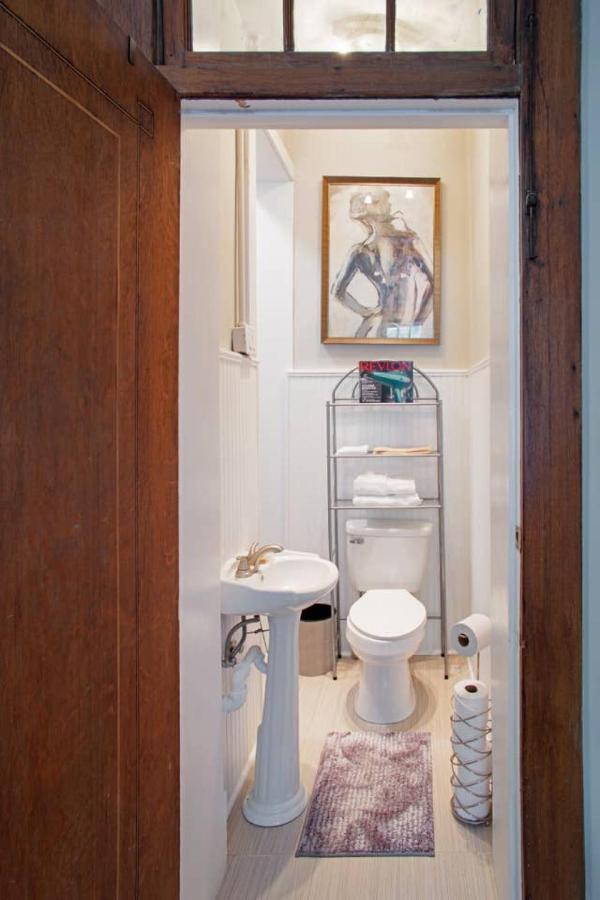 | 101 E Waldburg - Cozy Cottage just off of Forsyth Park