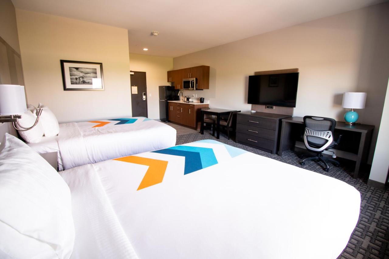| HOTEL PRYOR
