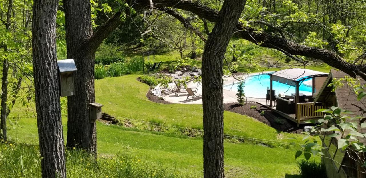 | Hawk Mountain Bed & Breakfast