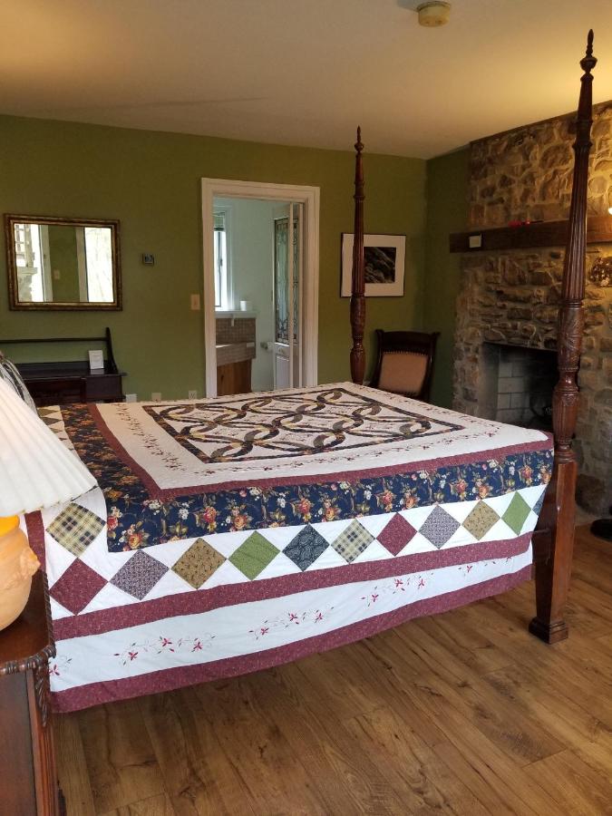 | Hawk Mountain Bed & Breakfast