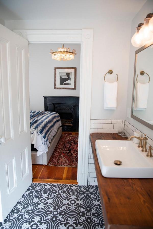King Suite at Park Victorian