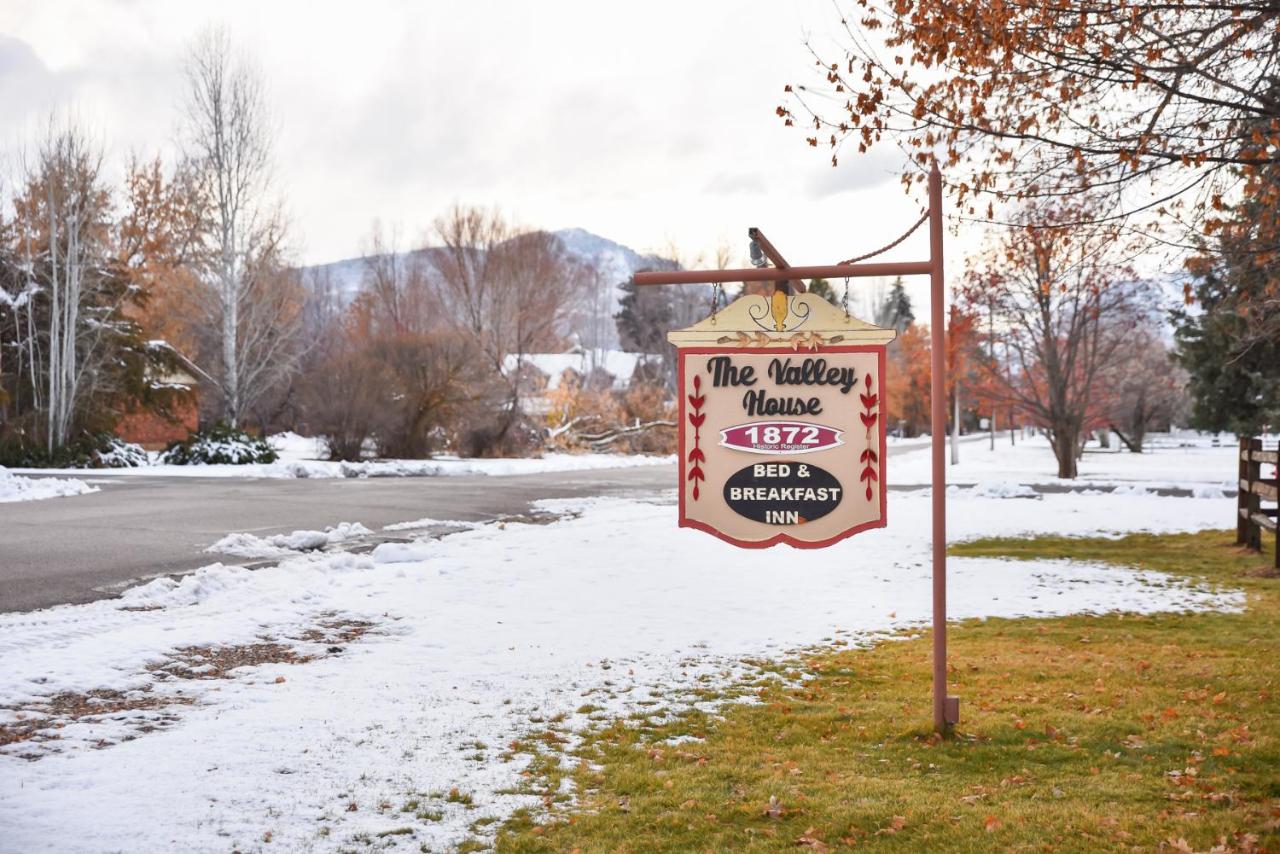 | Valley House Inn