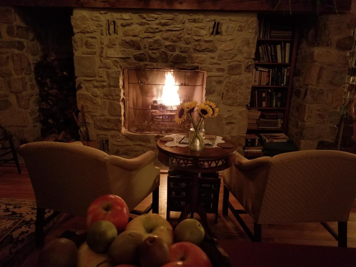 | Hawk Mountain Bed & Breakfast