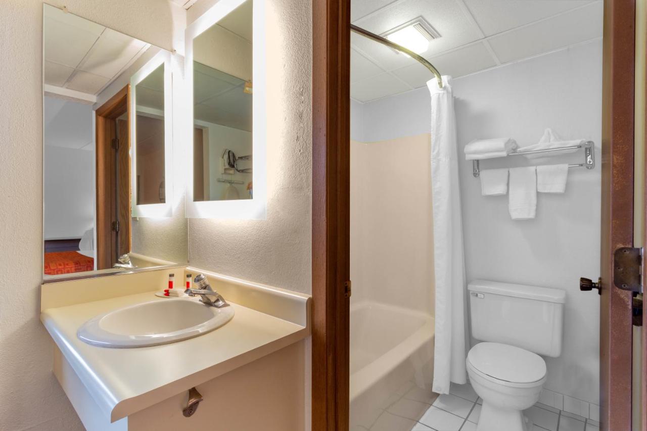 Double Room with Two Double Beds - Non-Smoking at Howard Johnson by Wyndham Waukegan Great Lakes