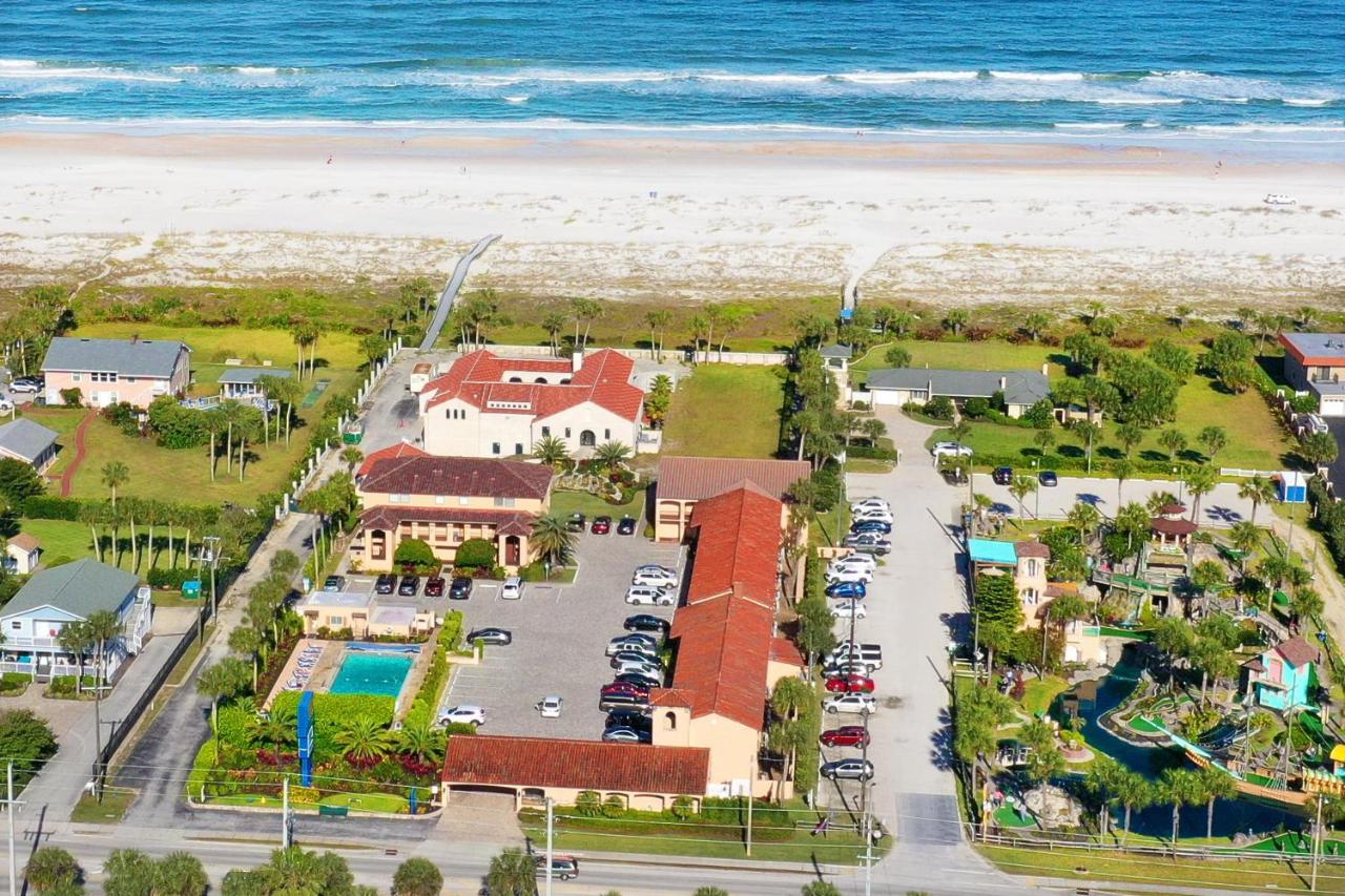 | La Fiesta Ocean Inn & Suites