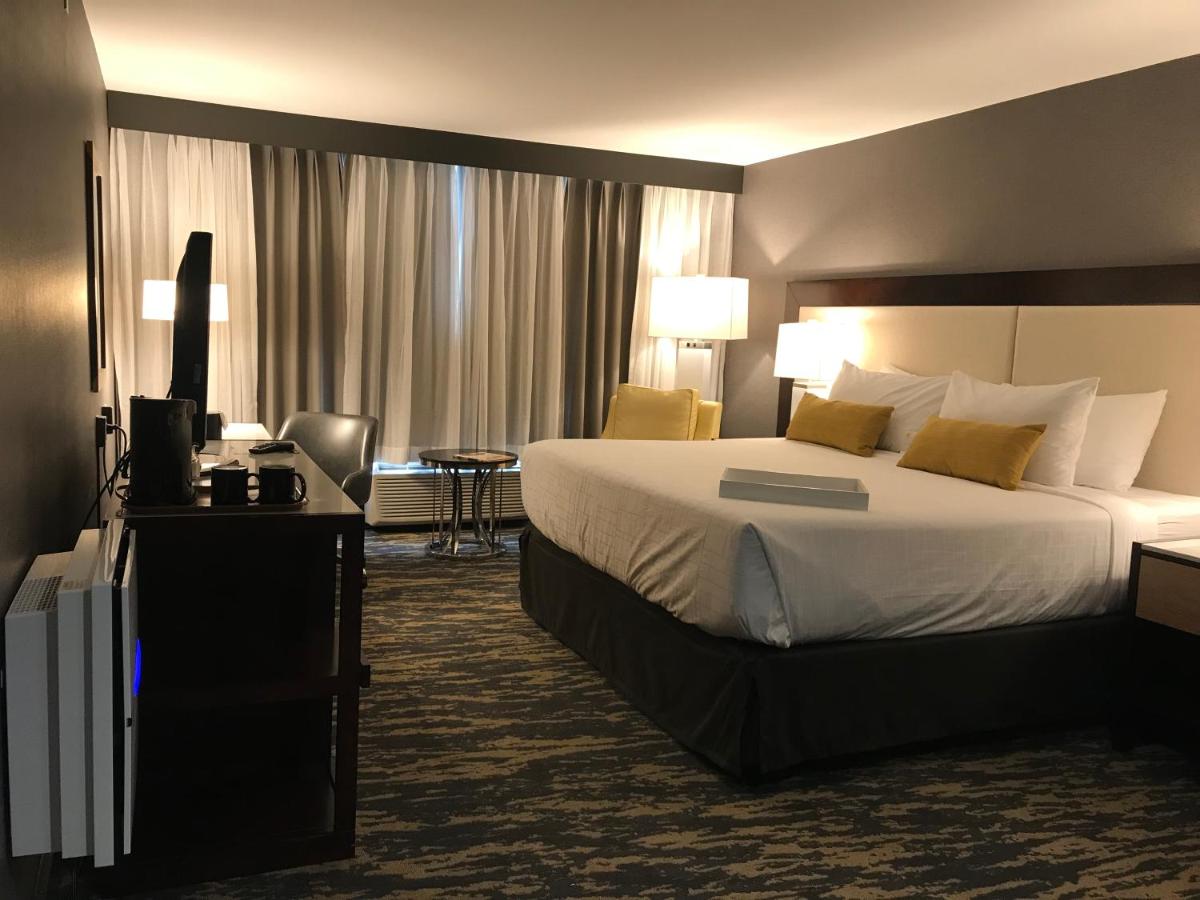 Wellness Room - Non-Smoking at Wyndham Lancaster Resort & Convention Center