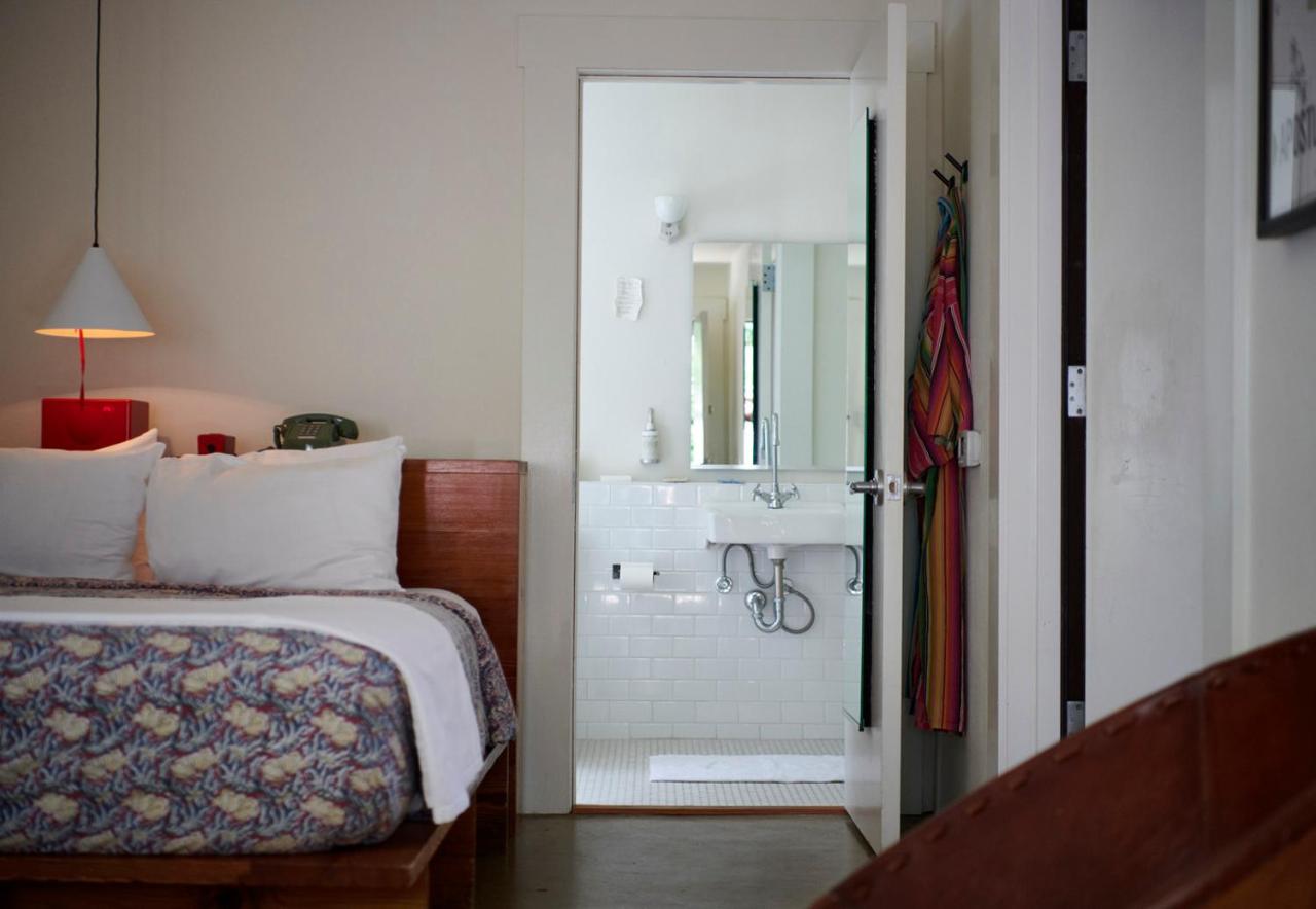 Standard Queen Room at Hotel San Jose