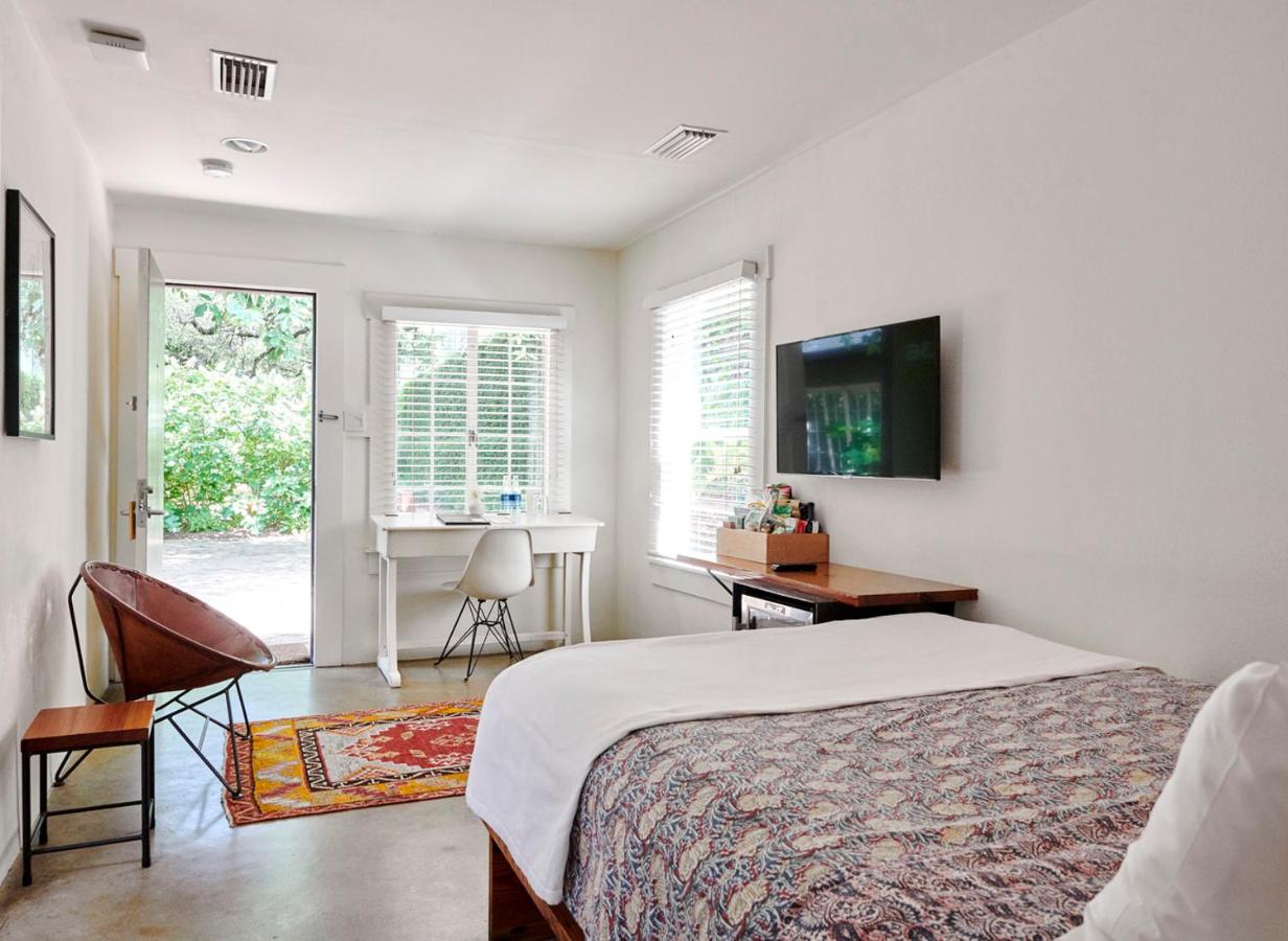 Standard Queen Room at Hotel San Jose