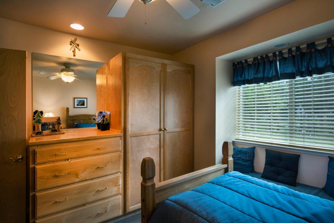 | 2A The Terry Cabin