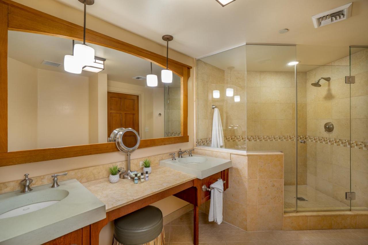 Standard Deluxe at Avila Village Inn