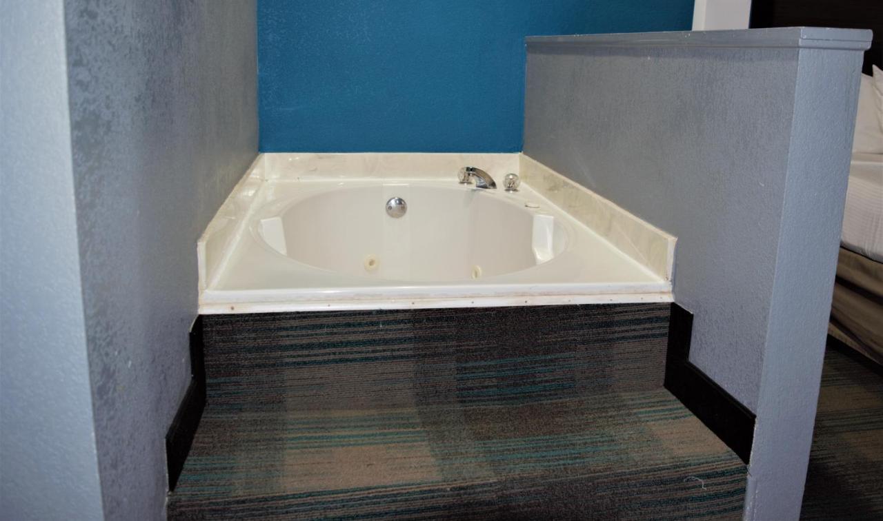 Deluxe King Suite at Days Inn by Wyndham Montgomery