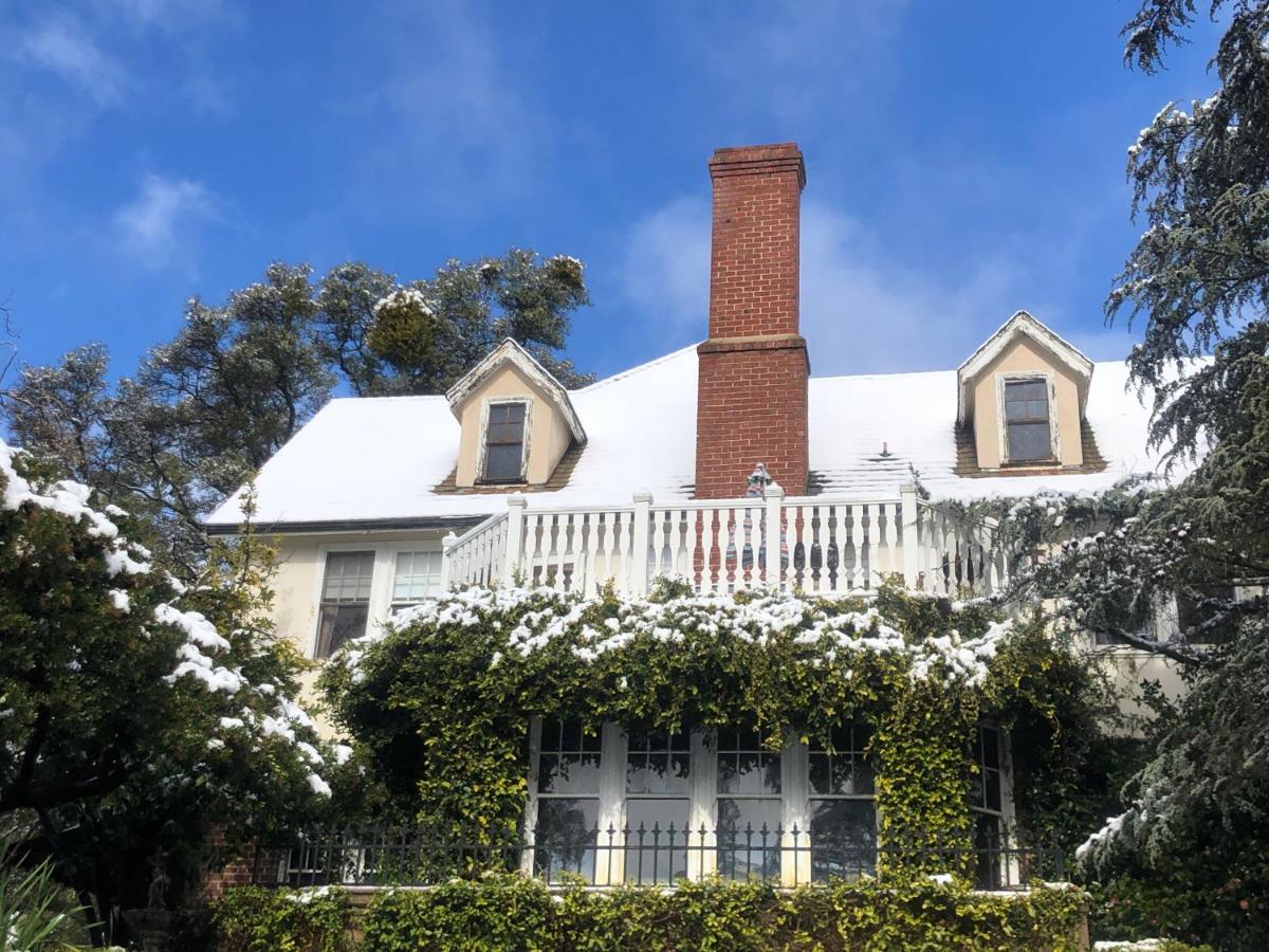 | The Inn on Knowles Hill Bed & Breakfast Hotel