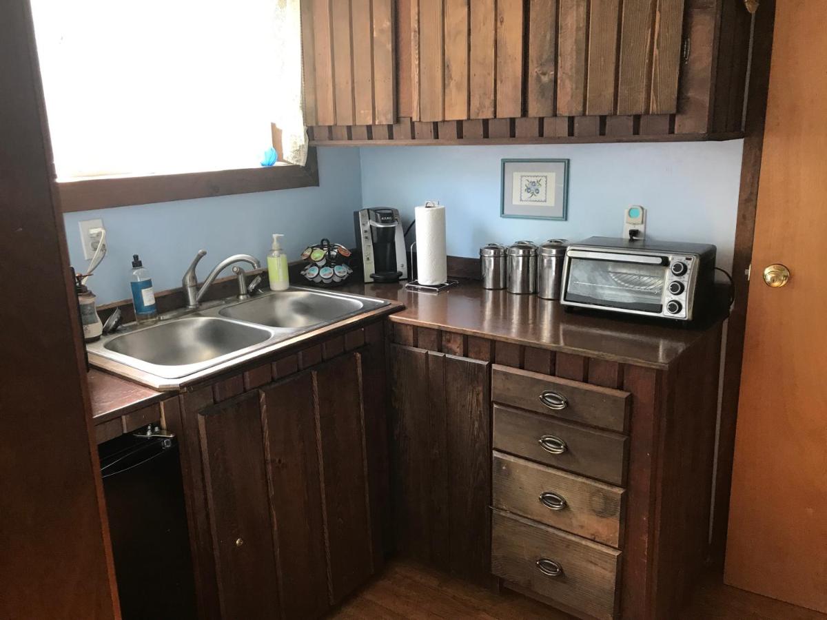| Hollis Creek Cabin