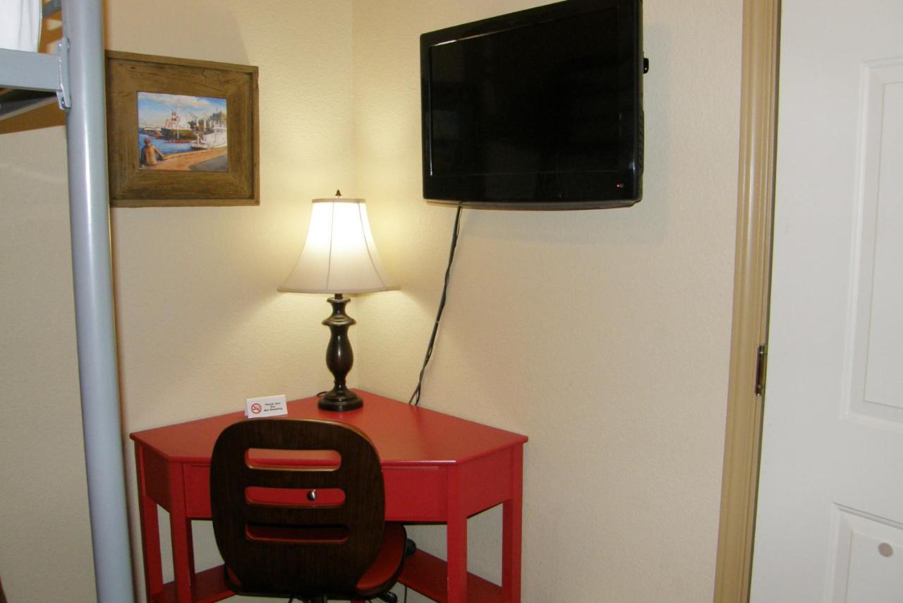 | Hotel Cathlamet