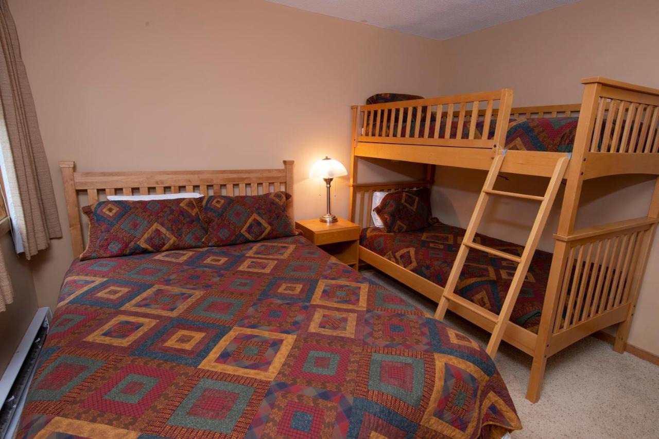 | Okemo Mountain Lodging