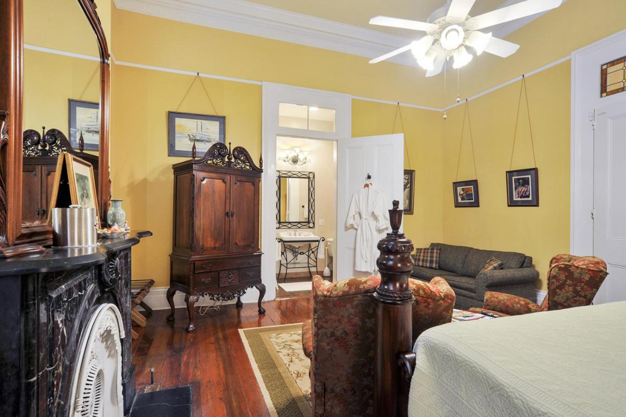 | Ashton's Bed and Breakfast