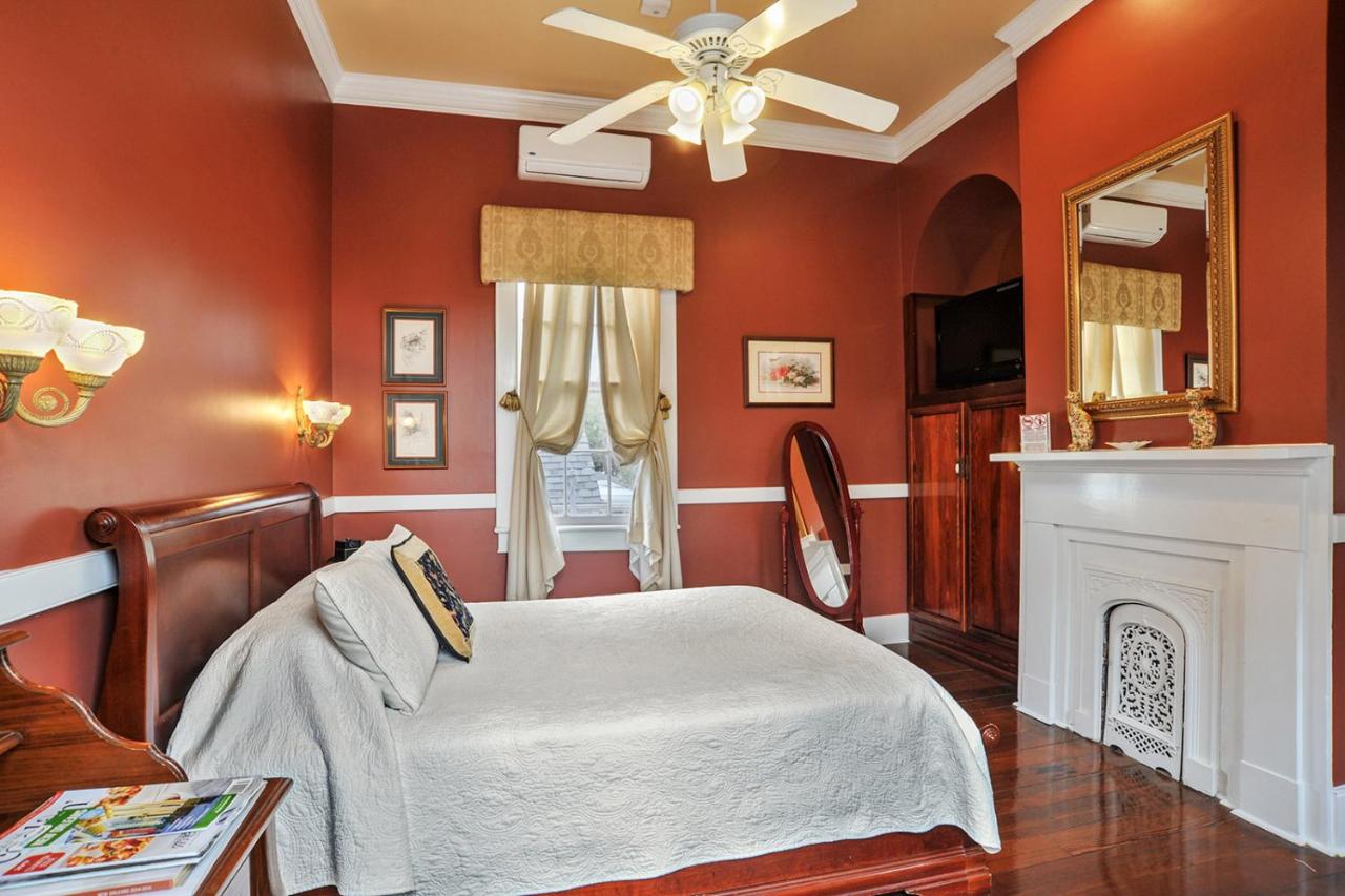 | Ashton's Bed and Breakfast