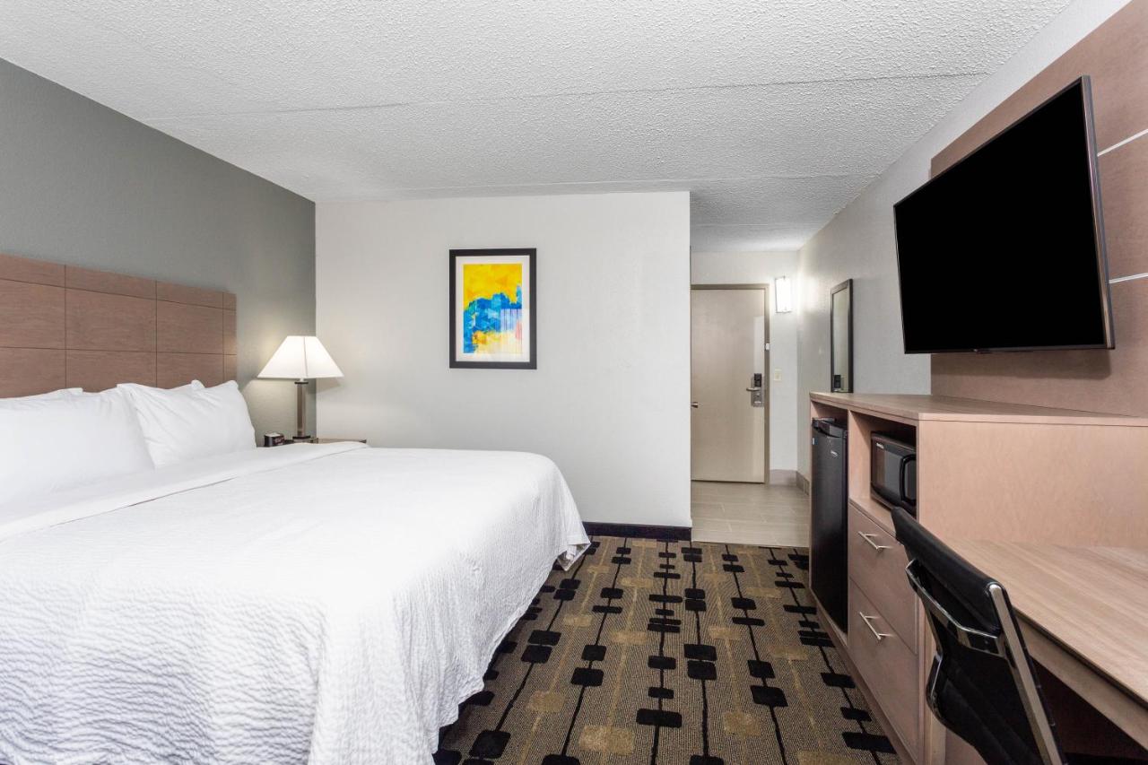 King Room - Disability Access/Non-Smoking at Sleep Inn Terre Haute University Area
